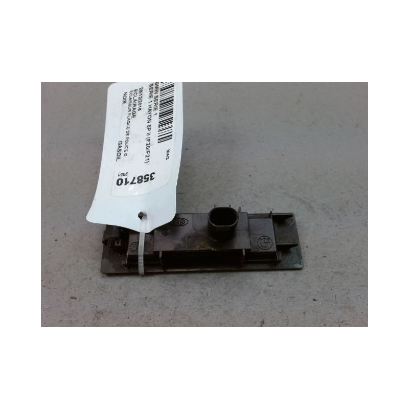ECLAIREUR PLAQUE DE POLICE GAUCHE BMW SERIE 1 II (F20/F21) 2011-...