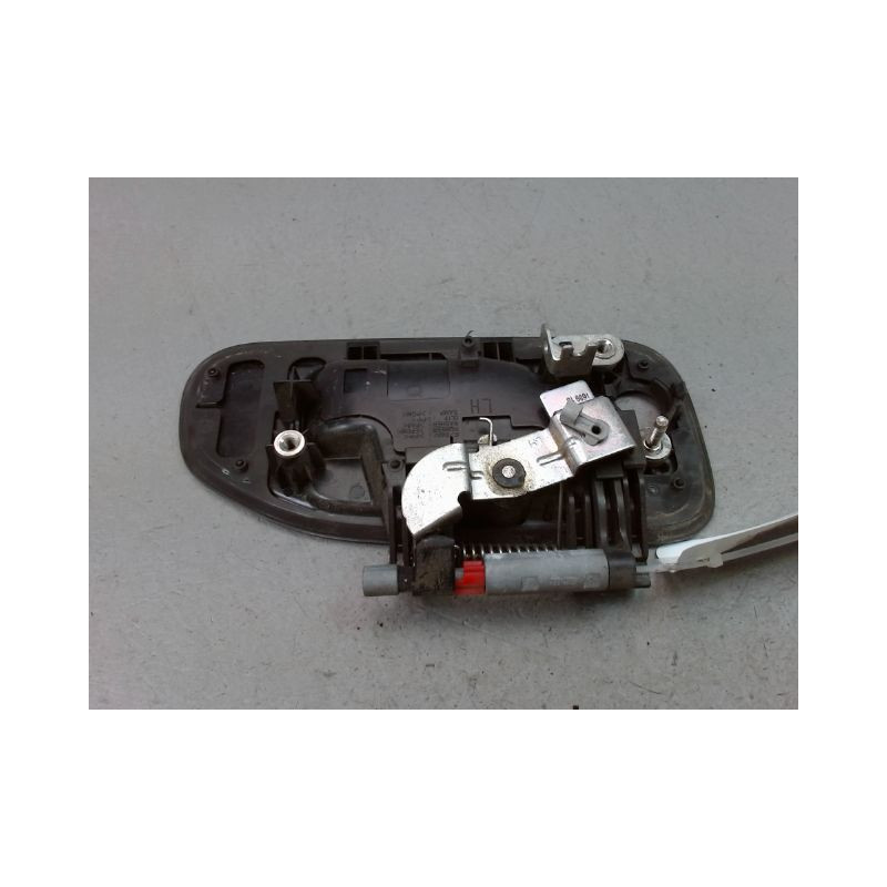 POIGNEE EXTERIEURE PORTE AVANT GAUCHE NISSAN NV200