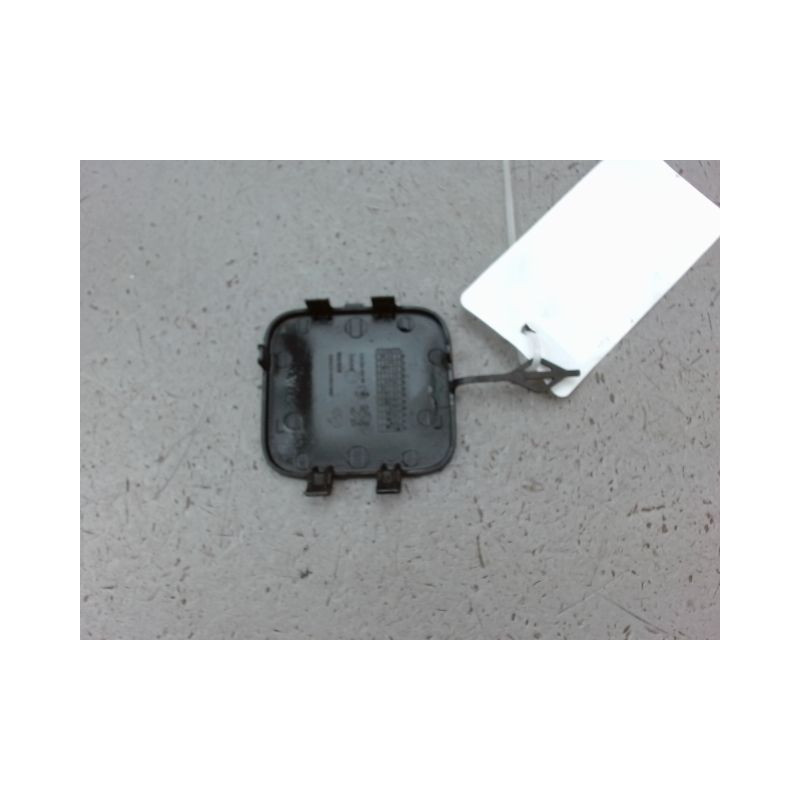 OBTURATEUR COUVRE CROCHET DE BOUCLIER AV PEUGEOT 5008 MONOSP. I Phase 1 2009-2013