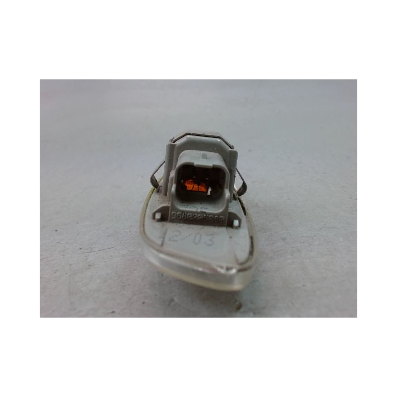 REPETITEUR RETROVISEUR DROIT PEUGEOT 5008 MONOSP. I Phase 1 2009-2013