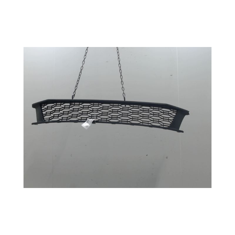 GRILLE PARE-CHOC AVANT DACIA SANDERO II 2012-...
