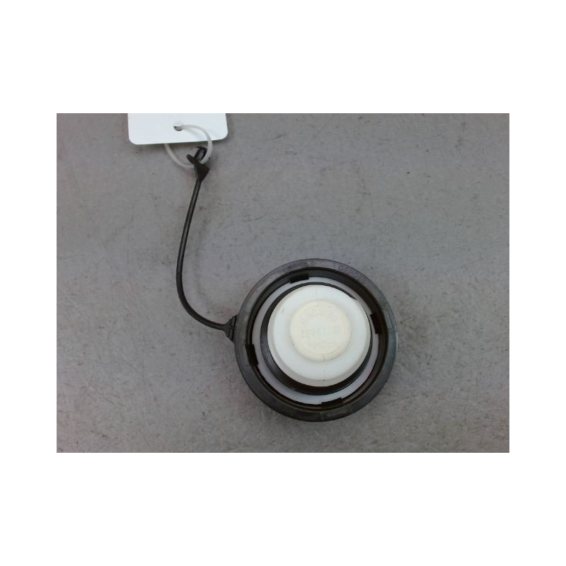 BOUCHON RESERVOIR A CARBURANT OPEL CORSA IV Phase 2 (D) 2011-2015