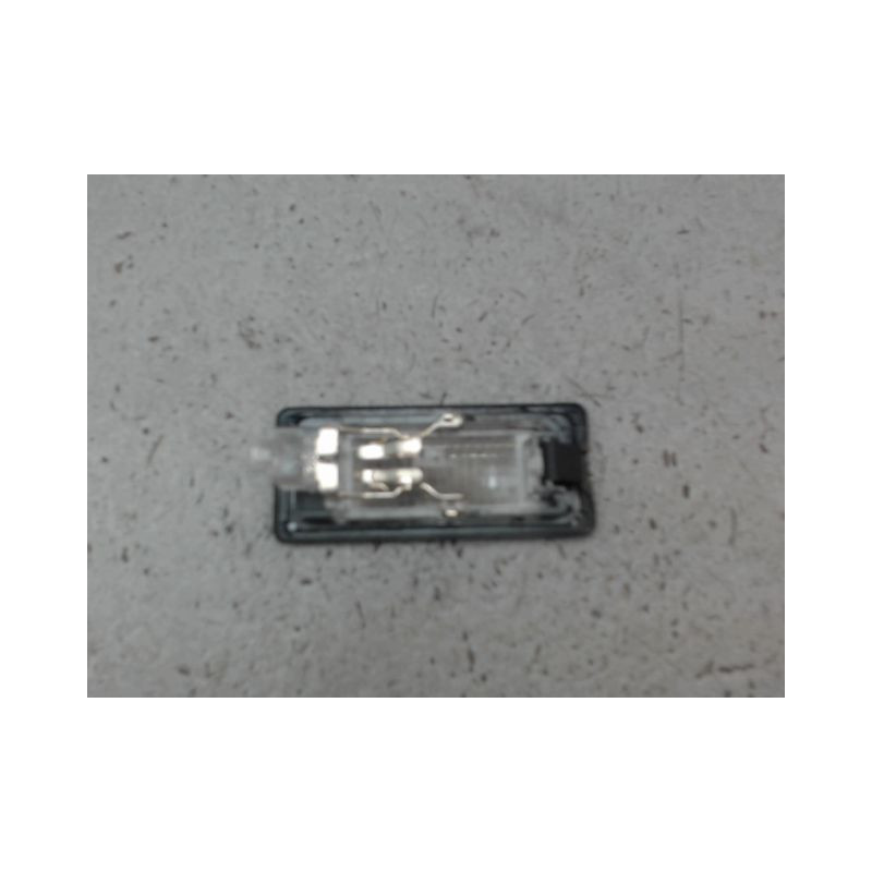 ECLAIREUR PLAQUE DE POLICE DROIT SKODA RAPID