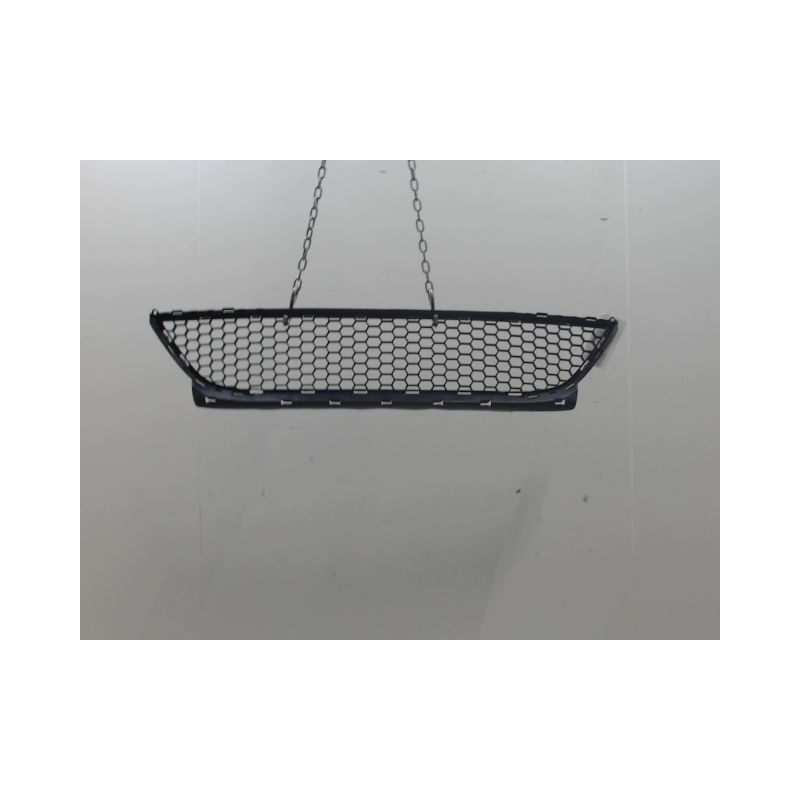 GRILLE PARE-CHOC AVANT DACIA LOGAN MCV I Phase 2 2008-2013