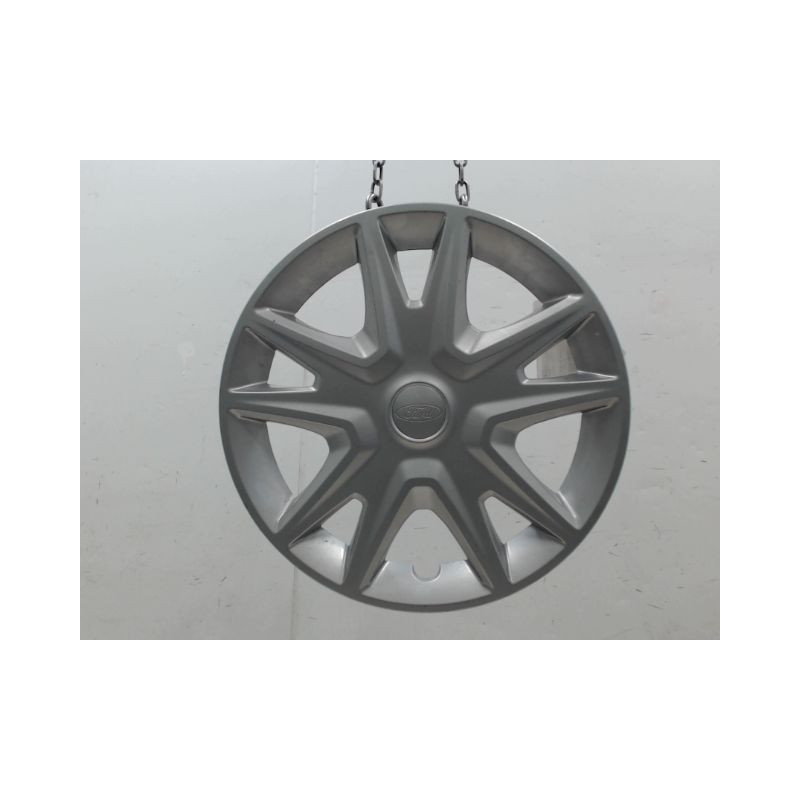 ENJOLIVEUR DE ROUE FORD FIESTA 2010-
