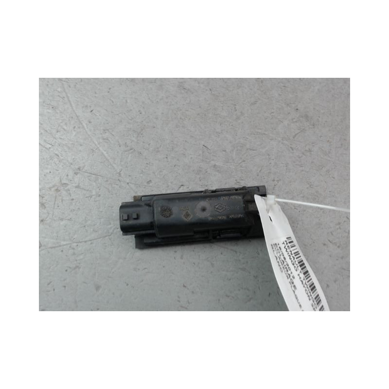 ECLAIREUR PLAQUE DE POLICE GAUCHE RENAULT TWINGO II Phase 2 2011-2014