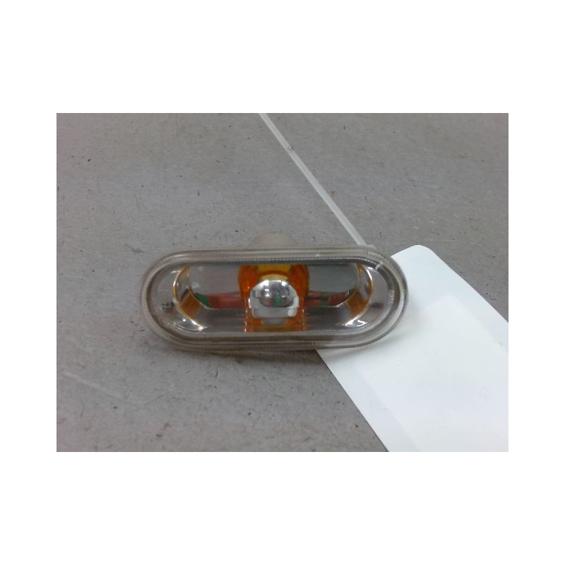 REPETITEUR AILE DROIT SEAT LEON II PHASE 1 2005-2009