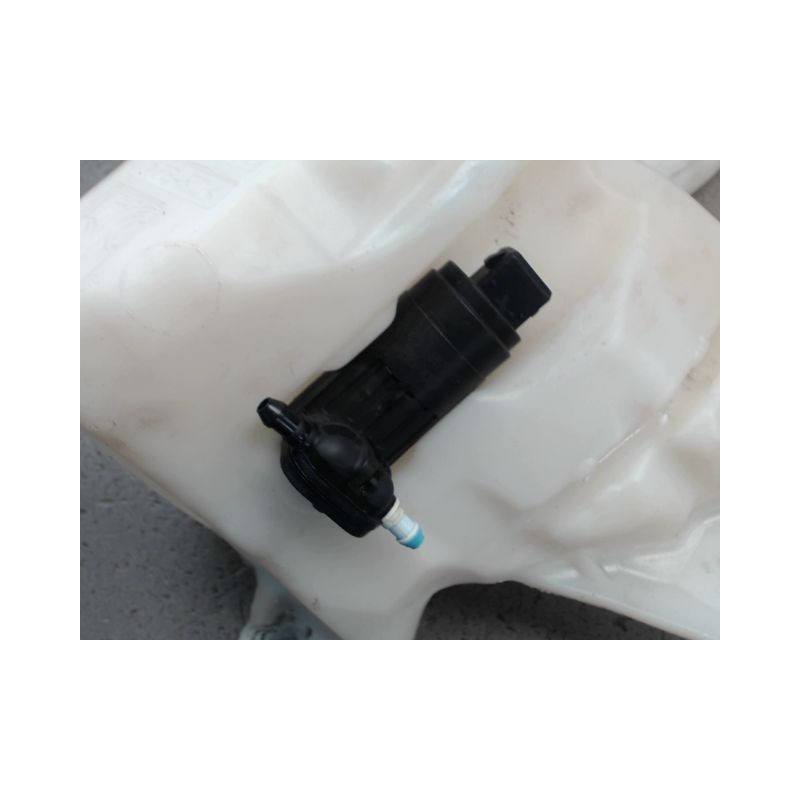 RESERVOIR LAVE-GLACE AVANT OPEL CORSA