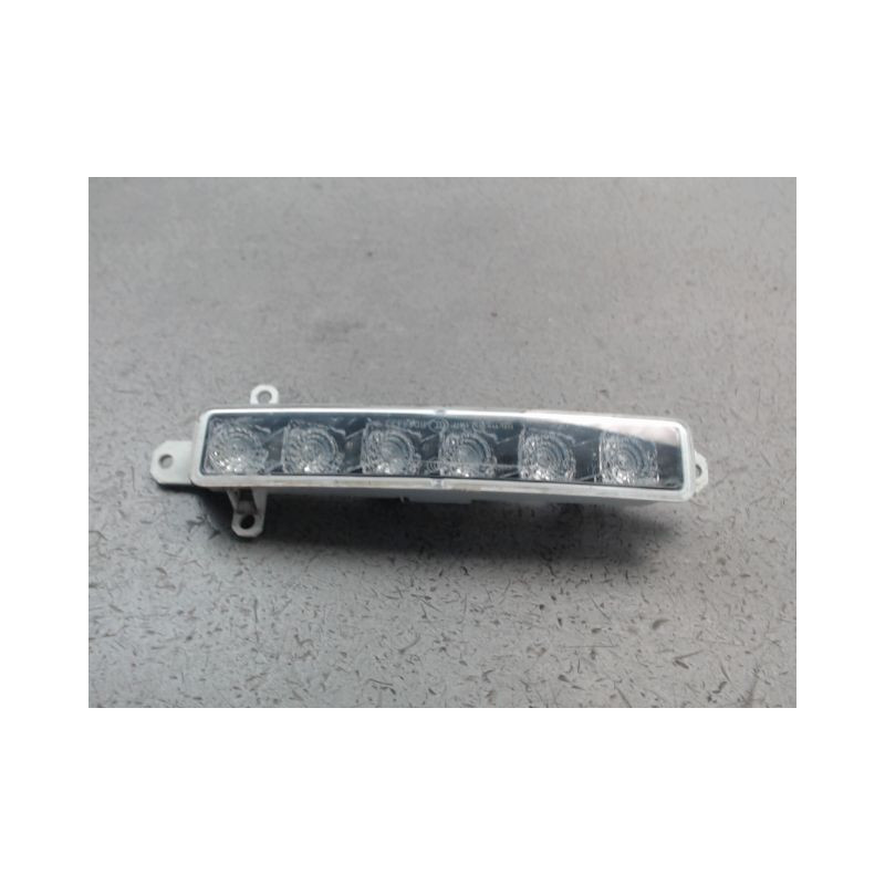 FEUX POSITION DROIT PEUGEOT 108