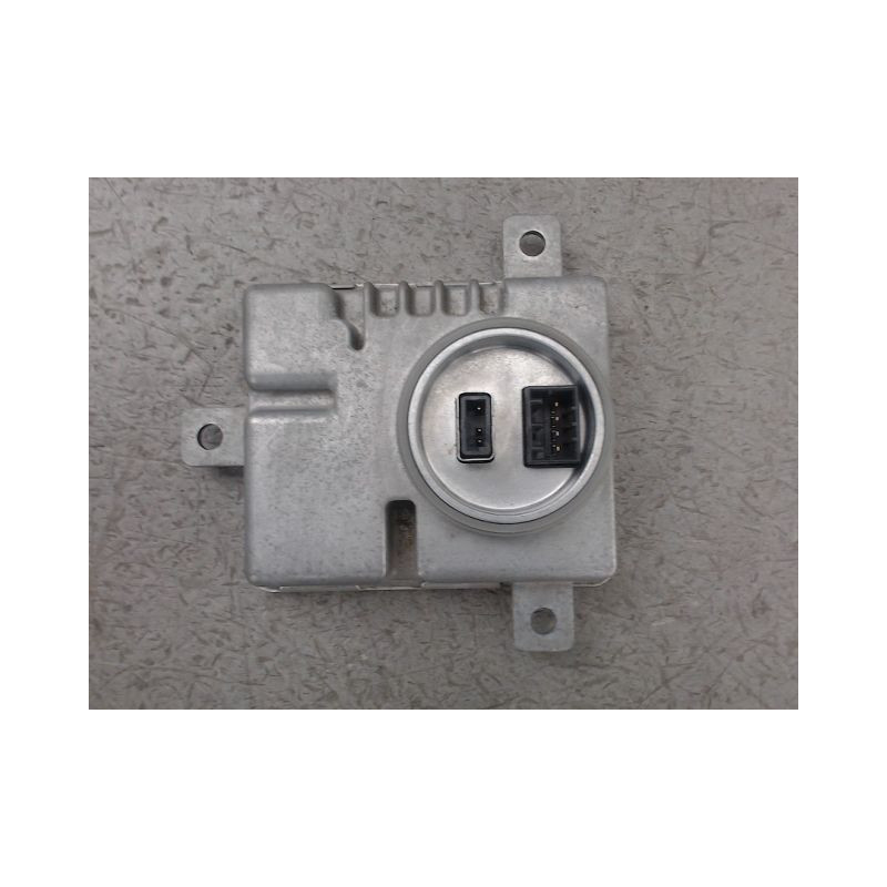 BOITIER XENON PHARE GAUCHE AUDI A3