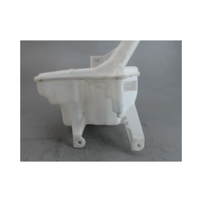RESERVOIR LAVE-GLACE AVANT TOYOTA YARIS