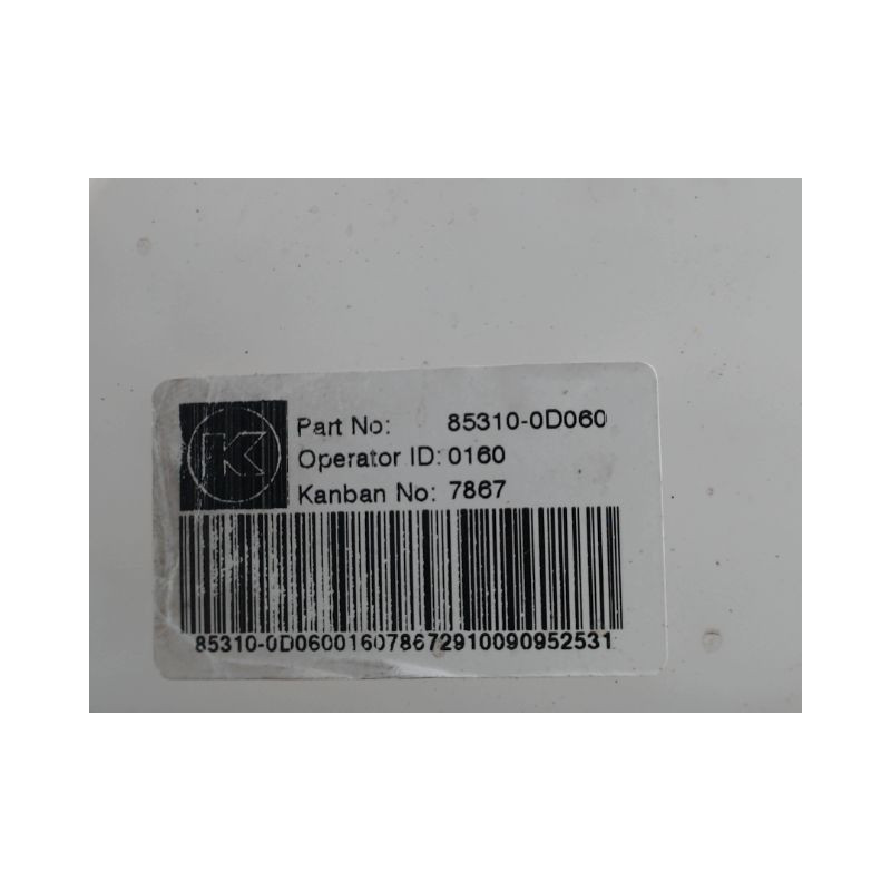 RESERVOIR LAVE-GLACE AVANT TOYOTA YARIS