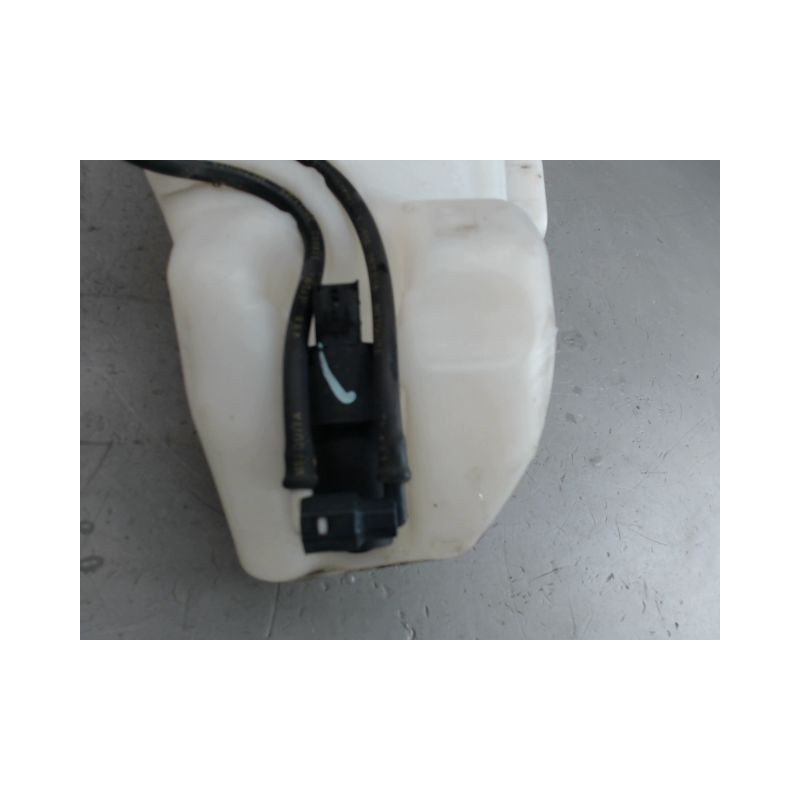 RESERVOIR LAVE-GLACE AVANT CITROEN C3