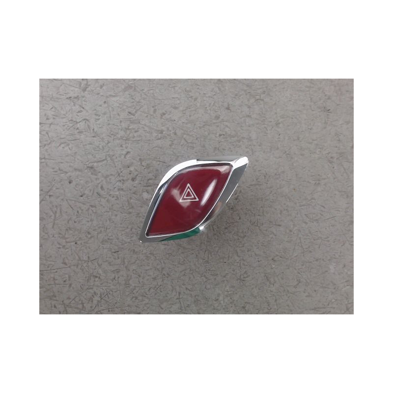 BOUTON DE WARNING CITROEN C3