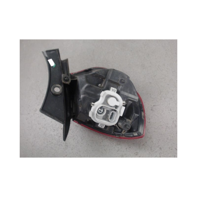 FEU ARRIERE DROIT ALFA ROMEO GIULIETTA