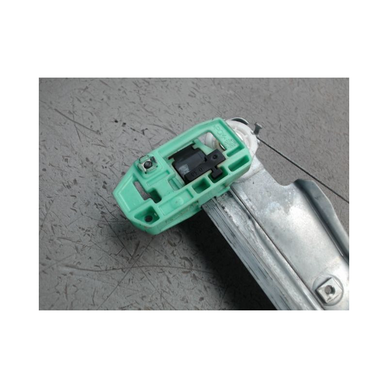 MECANISME LEVE-GLACE AVANT DROIT RENAULT MEGANE