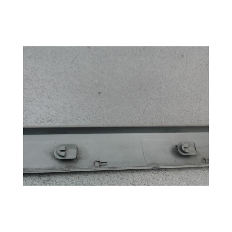 PROTECTION PORTE AVANT DROIT RENAULT MEGANE