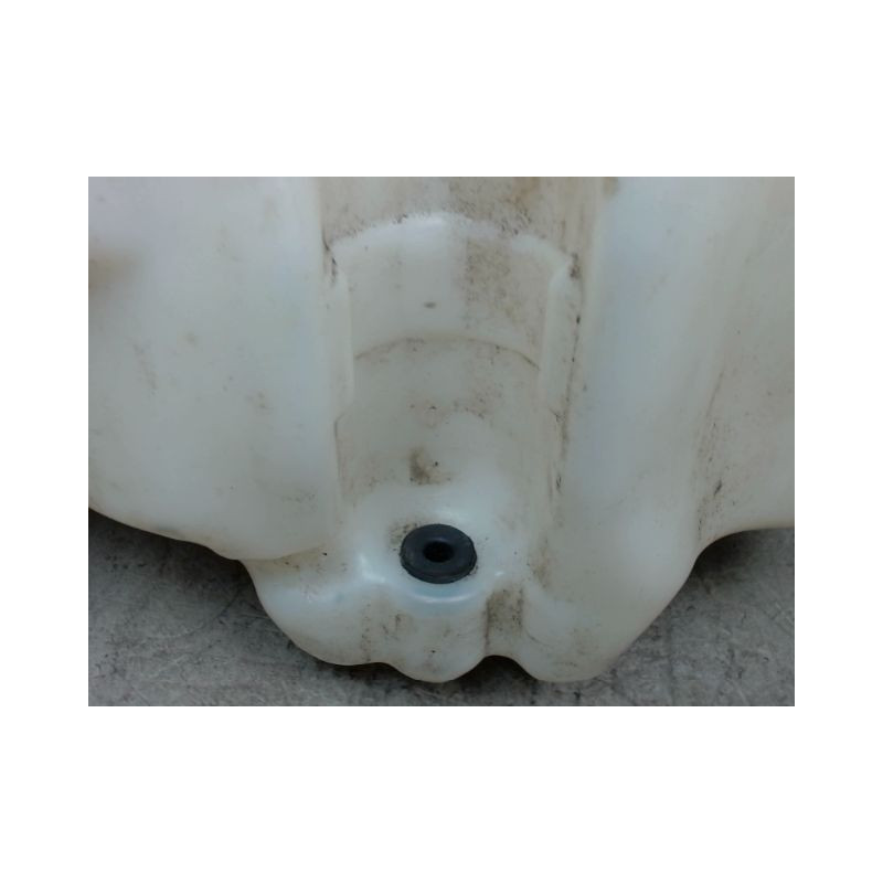 RESERVOIR LAVE-GLACE AVANT RENAULT CLIO II PH.2 01-06