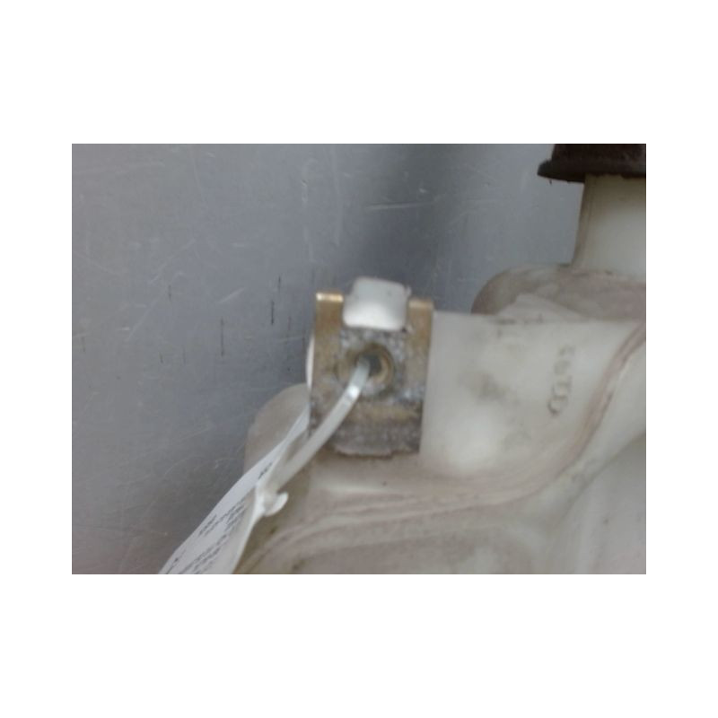 RESERVOIR LAVE-GLACE AVANT PEUGEOT 406 99-04