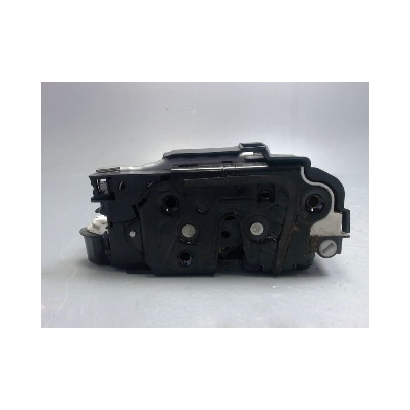 SYSTEME CONDAMNATION ARRIERE GAUCHE VOLKSWAGEN POLO 5 PHASE 2 1.4 TDI - 12V T