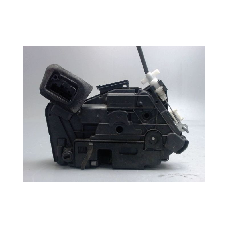 SYSTEME CONDAMNATION ARRIERE GAUCHE VOLKSWAGEN POLO 5 PHASE 2 1.4 TDI - 12V T