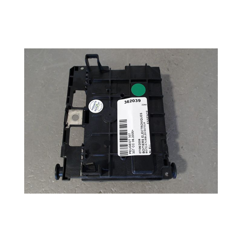 BOITE A FUSIBLES PEUGEOT 307 CC 2005-