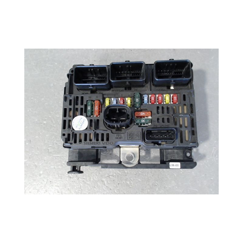 BOITE A FUSIBLES CITROEN C5 2004-2008