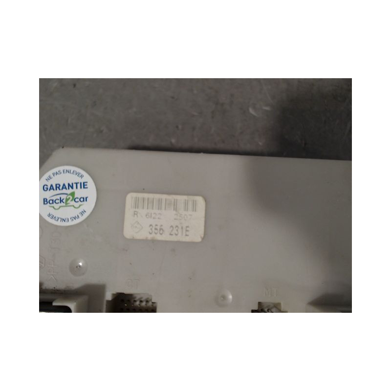 BOITE A FUSIBLES RENAULT CLIO III Phase 1 2005-2009