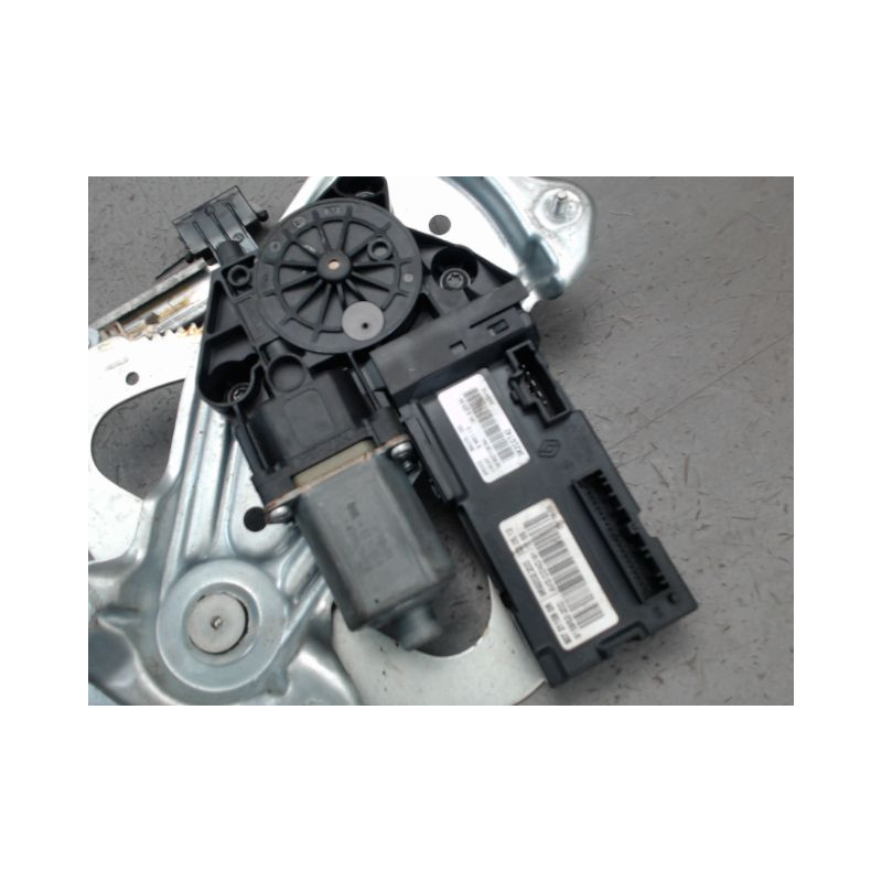 MECANISME LEVE-GLACE AVANT GAUCHE RENAULT MEGANE