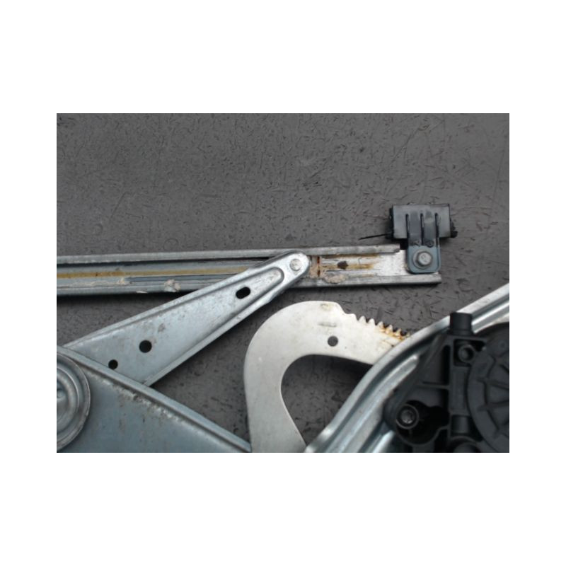 MECANISME LEVE-GLACE AVANT GAUCHE RENAULT MEGANE