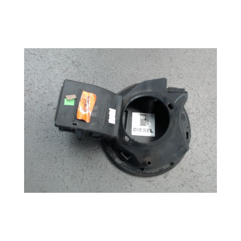 VOLET DE TRAPPE CARBURANT RENAULT CLIO