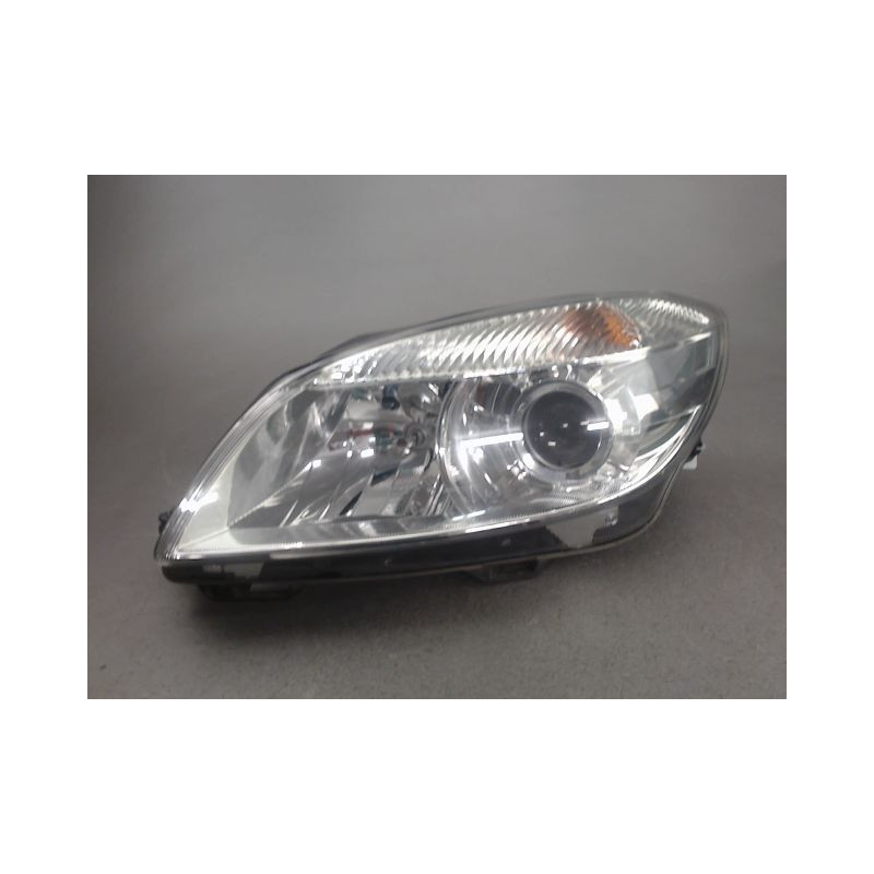 PHARE GAUCHE SKODA FABIA