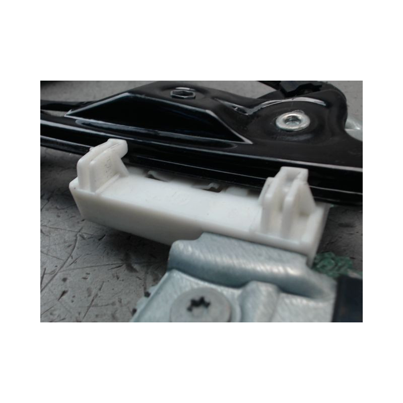 MECANISME LEVE-GLACE AVANT DROIT SKODA FABIA