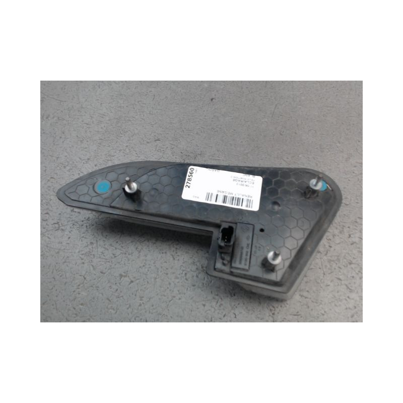 FEUX POSITION DROIT RENAULT MEGANE