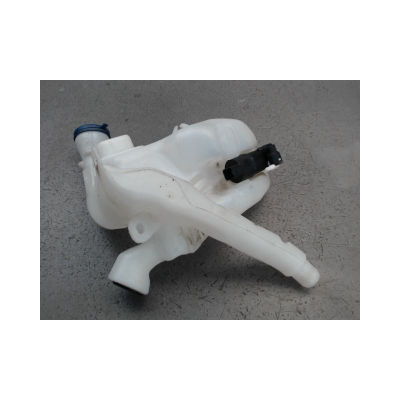 RESERVOIR LAVE-GLACE AVANT PEUGEOT 208
