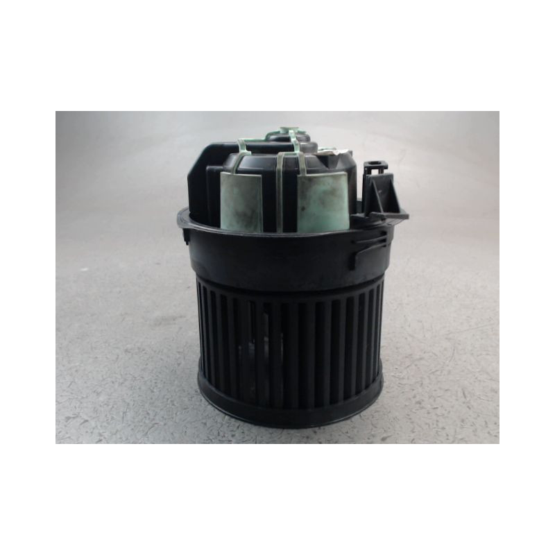 MOTEUR VENTILATEUR CHAUFFAGE PEUGEOT RCZ