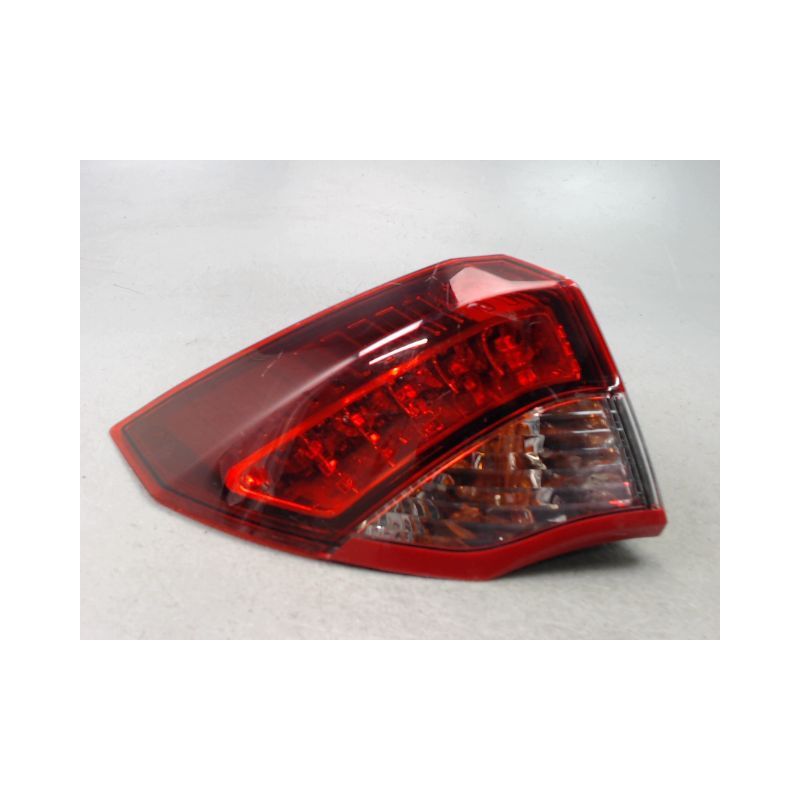 FEU ARRIERE GAUCHE  RENAULT LAGUNA III Phase 2 2010-2013