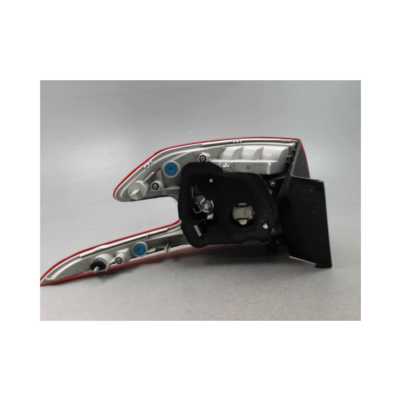 FEU ARRIERE DROIT PEUGEOT 308 SW 2008-