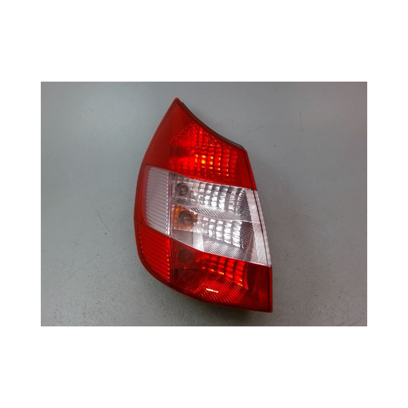 FEU ARRIERE GAUCHE  RENAULT GRAND SCENIC MONOSP. II Phase 1 LONG 2004-2006