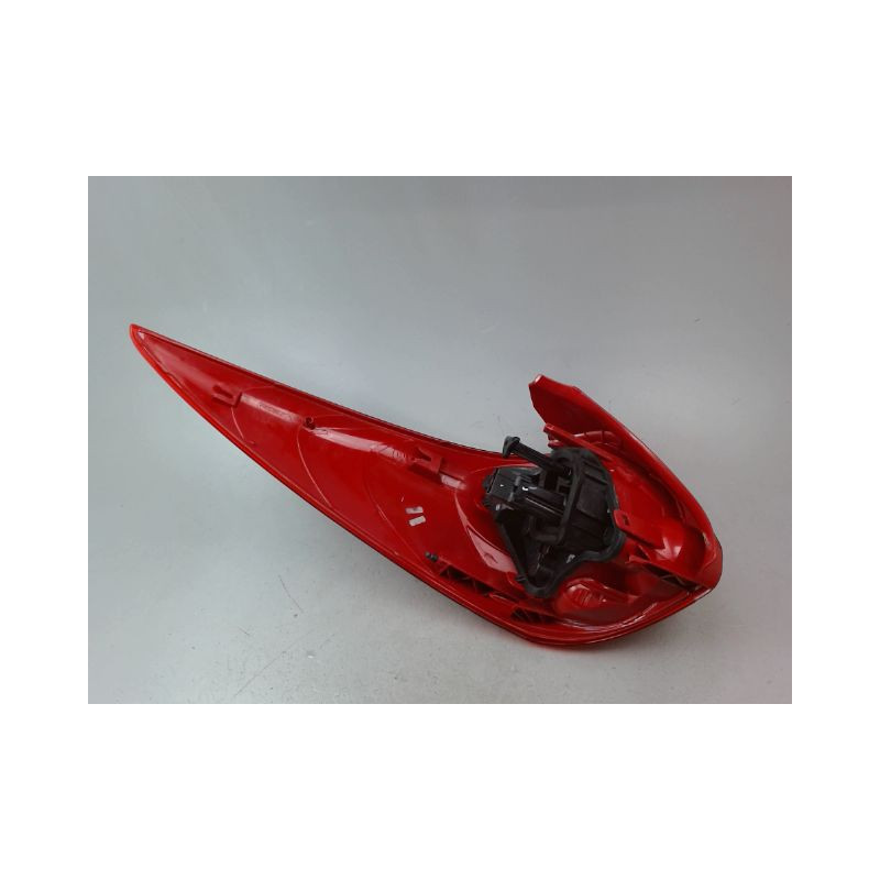 FEU ARRIERE DROIT PEUGEOT 207 SW 2007-2013