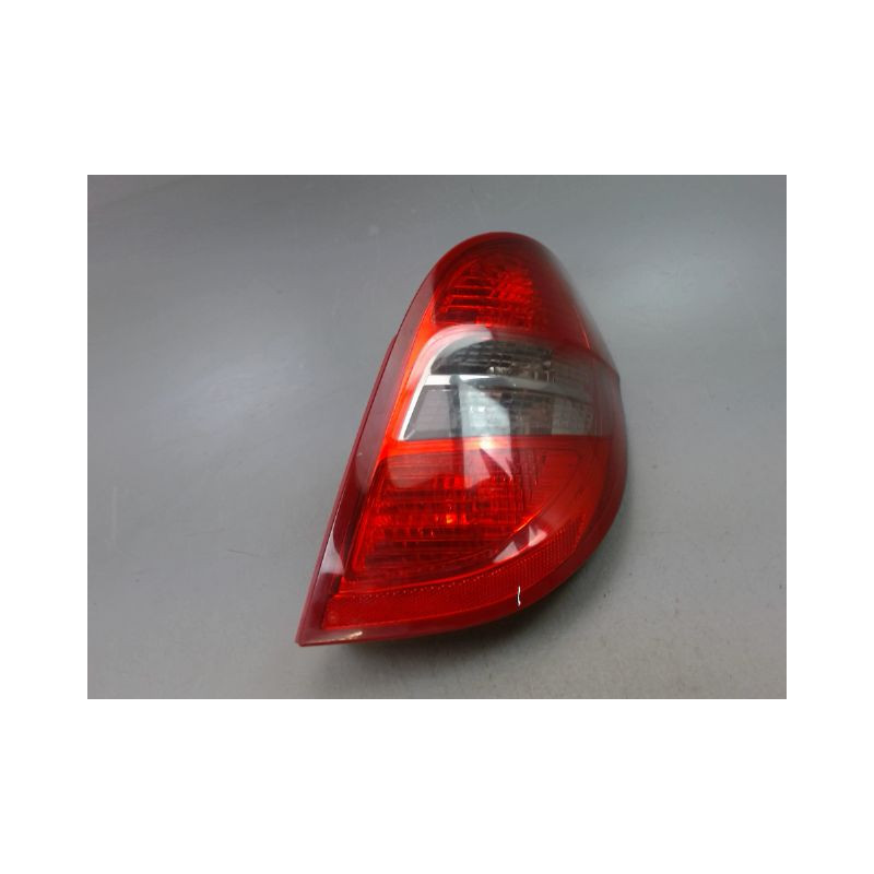FEU ARRIERE DROIT MERCEDES CLASSE A 2004-