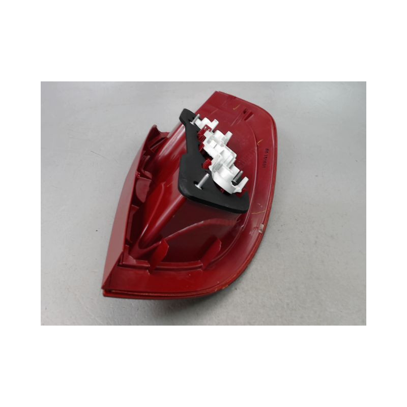 FEU ARRIERE GAUCHE  MERCEDES CLASSE A 2004-
