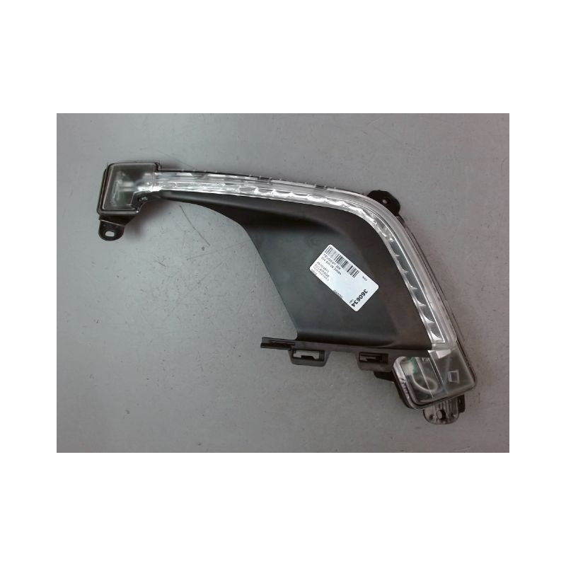 FEUX POSITION DROIT PEUGEOT 308 SW 2008-