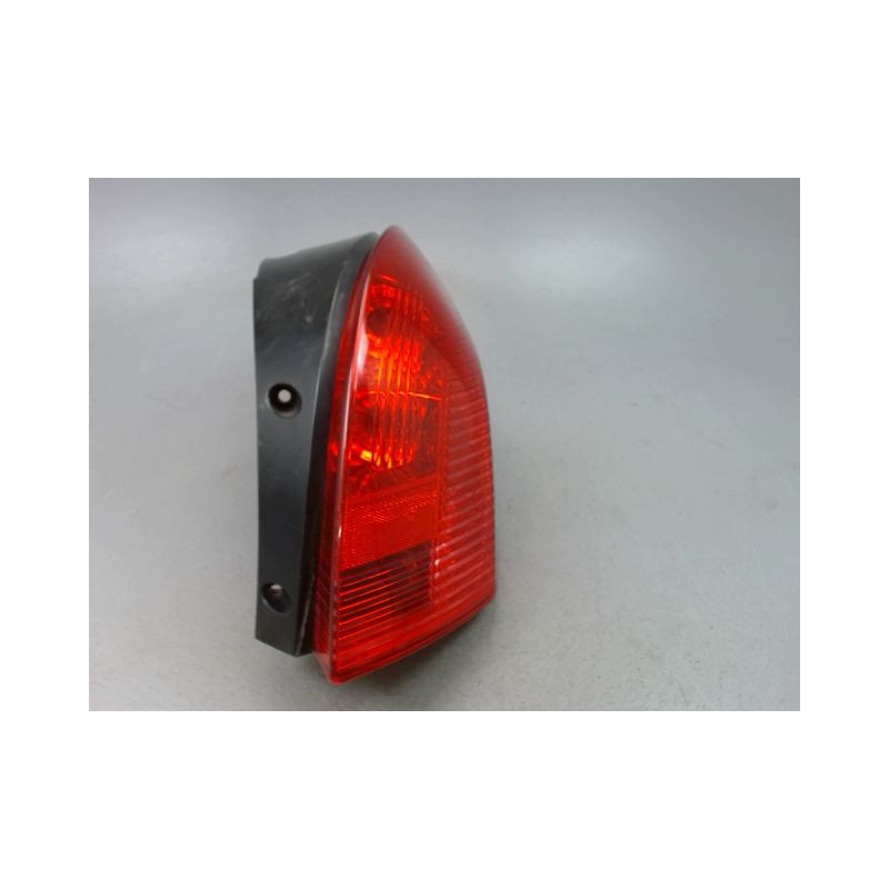 FEU ARRIERE DROIT PEUGEOT 308 SW 2008-