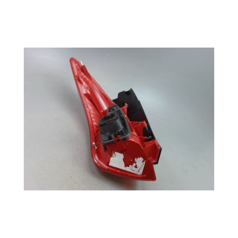 FEU ARRIERE DROIT PEUGEOT 308 SW 2008-