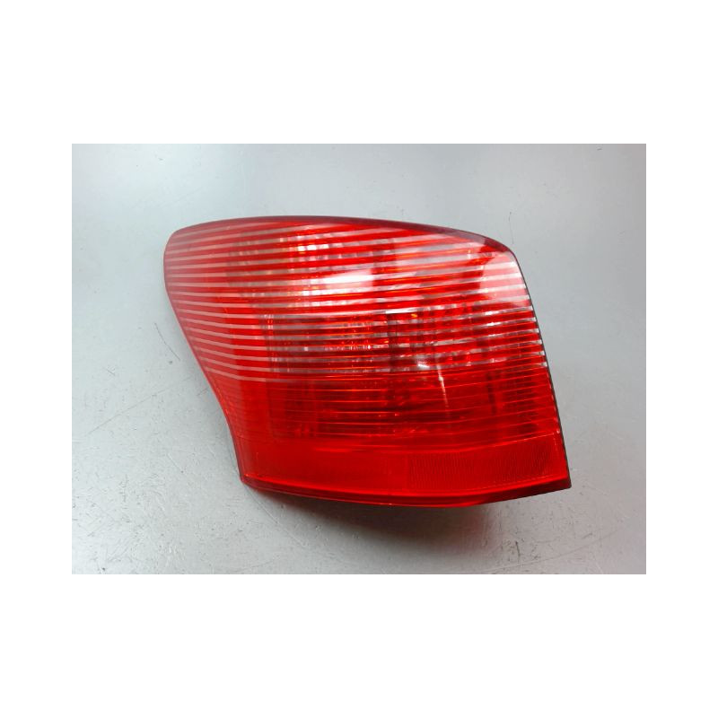 FEU ARRIERE GAUCHE  PEUGEOT 407 SW Phase 2 2008-2011