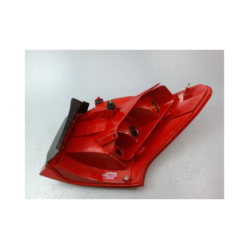 FEU ARRIERE GAUCHE  PEUGEOT 407 SW Phase 2 2008-2011