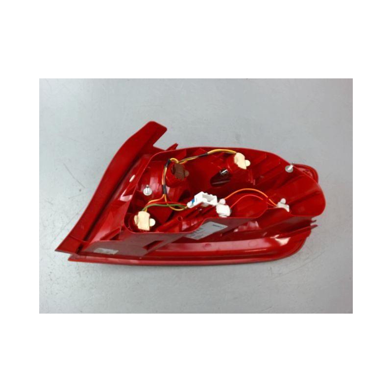 FEU ARRIERE GAUCHE  PEUGEOT 407 BERL. Phase 2 2008-2011