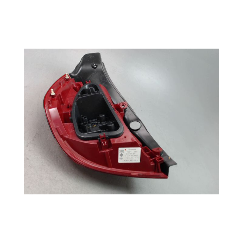 FEU ARRIERE DROIT RENAULT CLIO III Phase 2 2009-2014