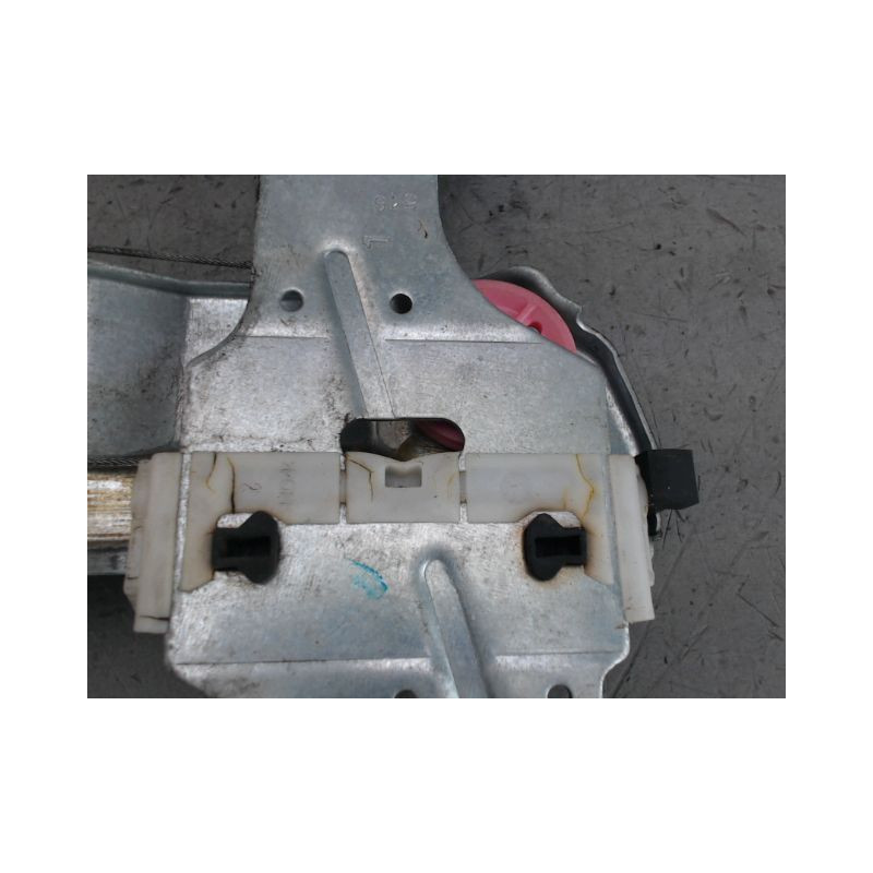 MECANISME LEVE-GLACE AVANT GAUCHE PEUGEOT 208
